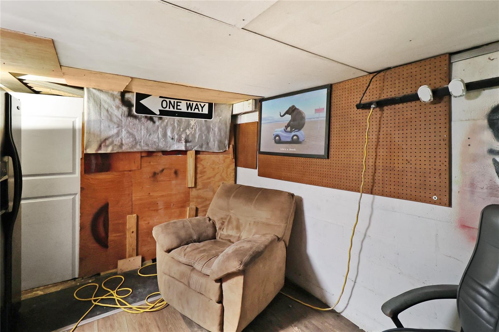 GATEWAY SUB - Residential Income