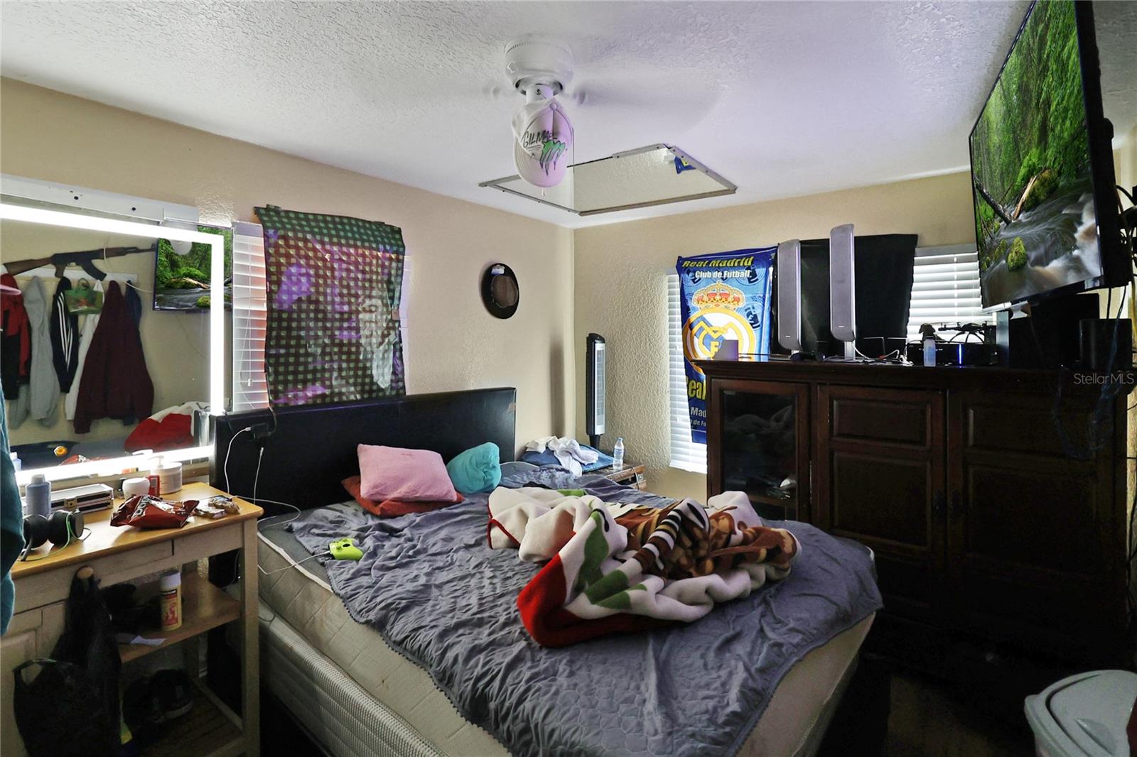 GATEWAY SUB - Residential Income