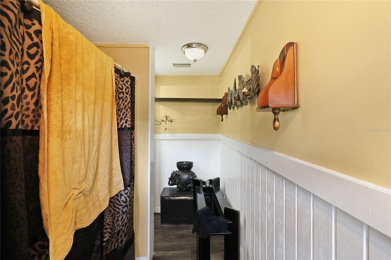 GATEWAY SUB - Residential Income