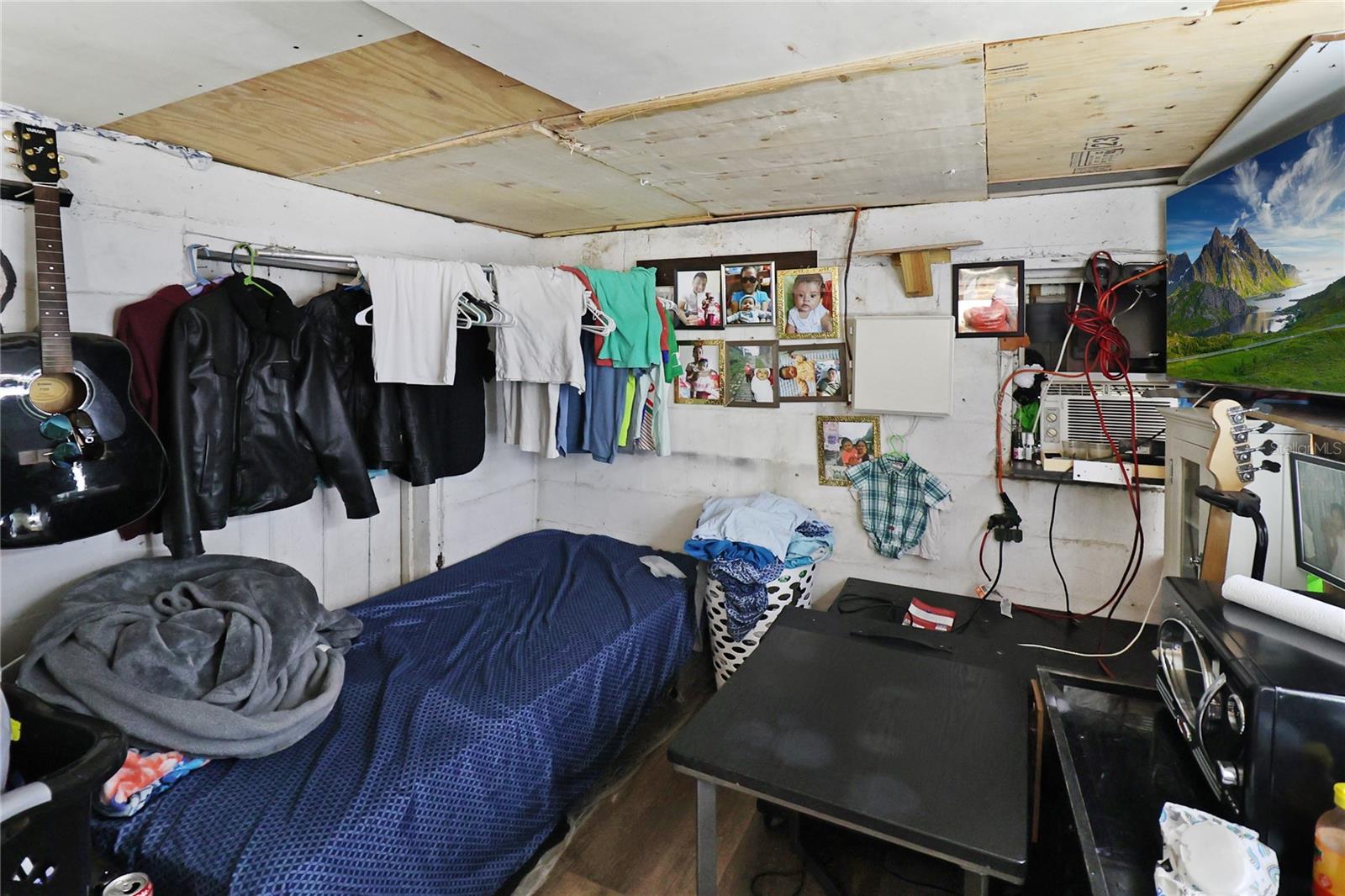 GATEWAY SUB - Residential Income