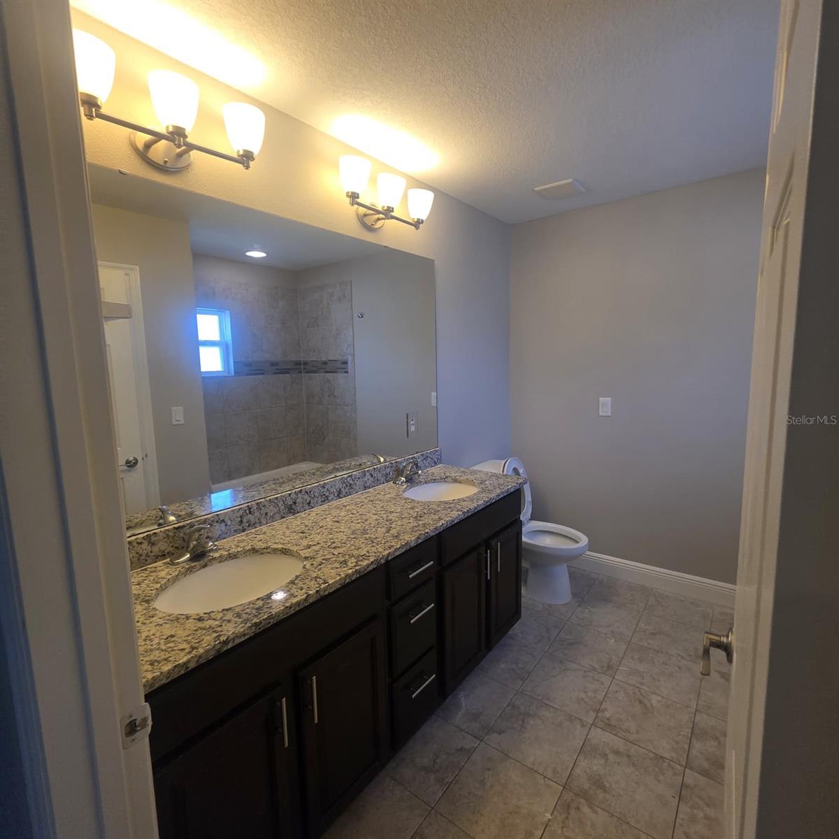 DUNDEE STATION - Residential