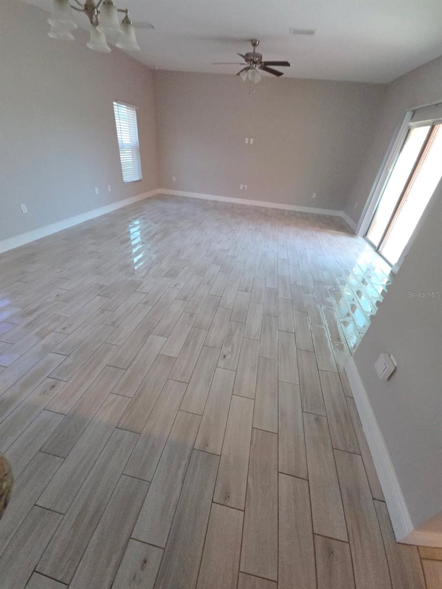 DUNDEE STATION - Residential