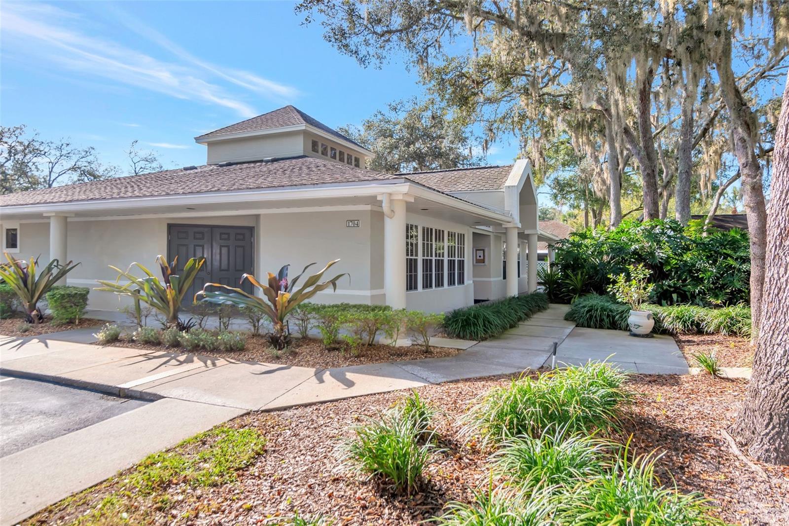 FAIRCREST I CONDO - Residential