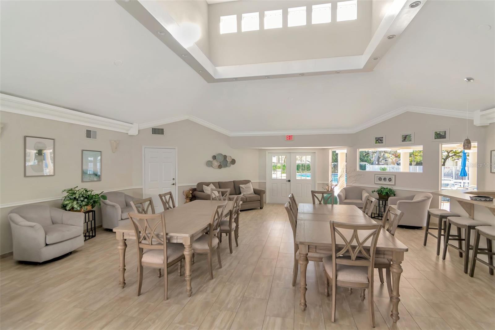 FAIRCREST I CONDO - Residential