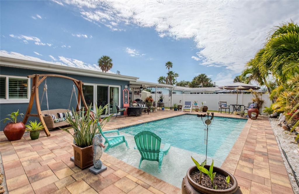 Photo of 621 77th Avenue, St Pete Beach, FL 33706 (MLS # TB8474930)