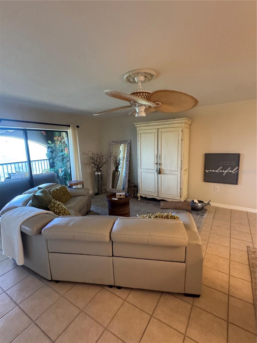 ROLLS LANDING PH 07 AMD - Residential Lease