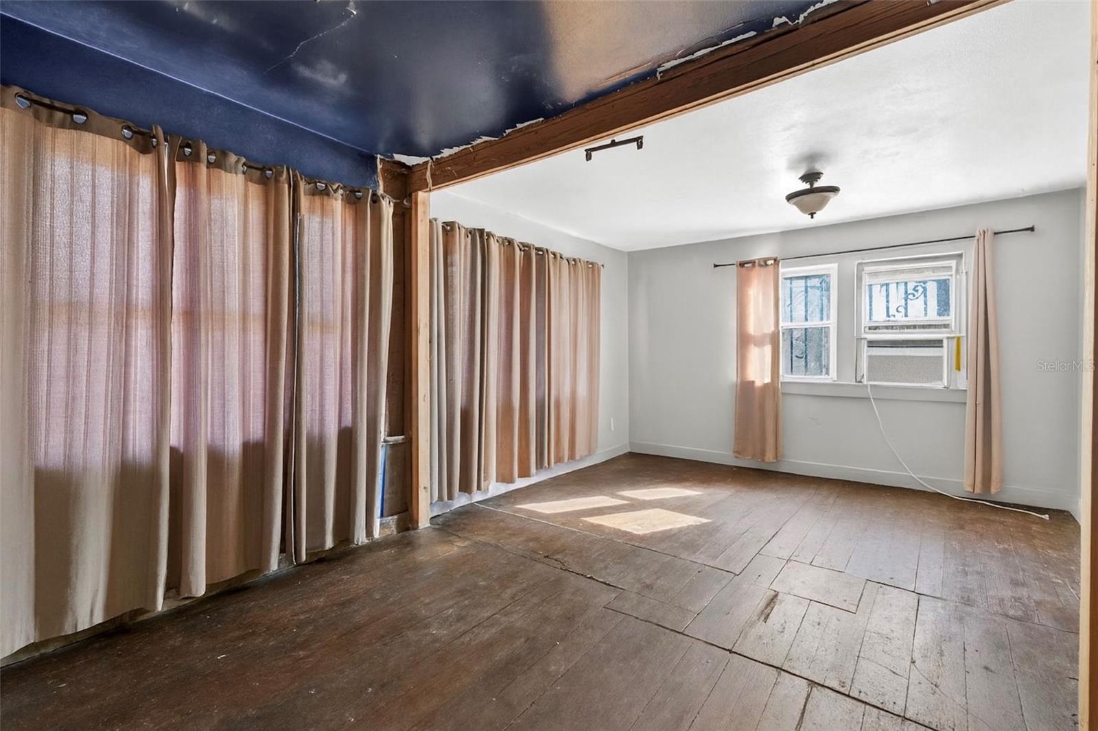 PERKINS G W REP - Residential