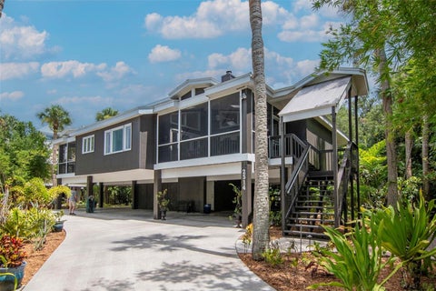Property photo of 2514 W Conley Avenue, Tampa, FL 33611