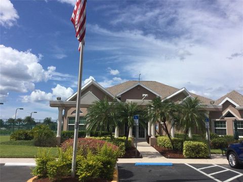 A home in ELLENTON