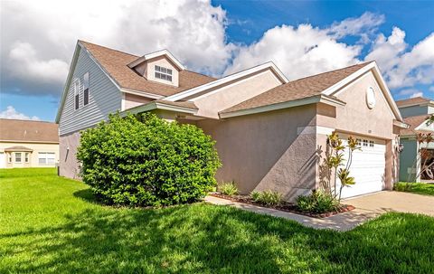 A home in ELLENTON