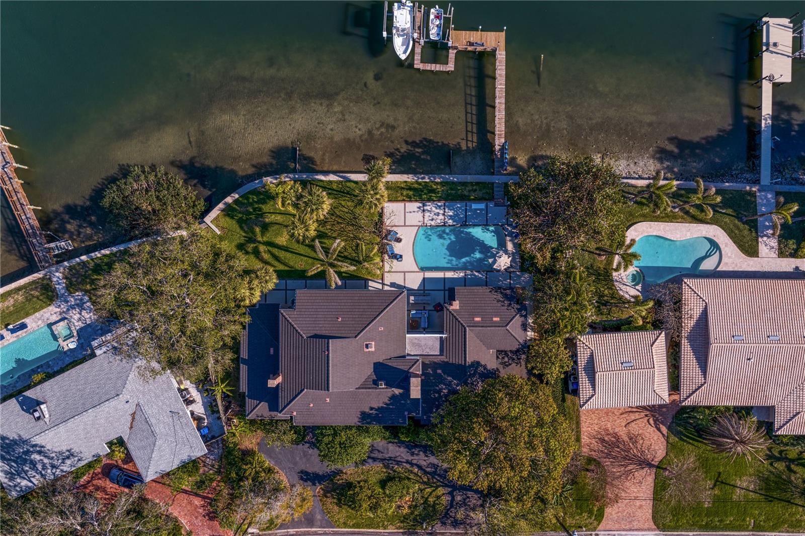 BAY COLONY ESTATES - Residential