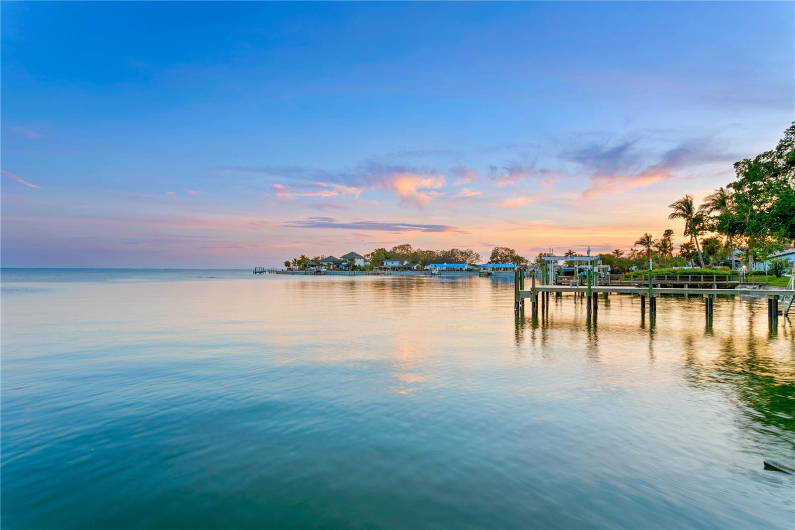 BAY COLONY ESTATES - Residential