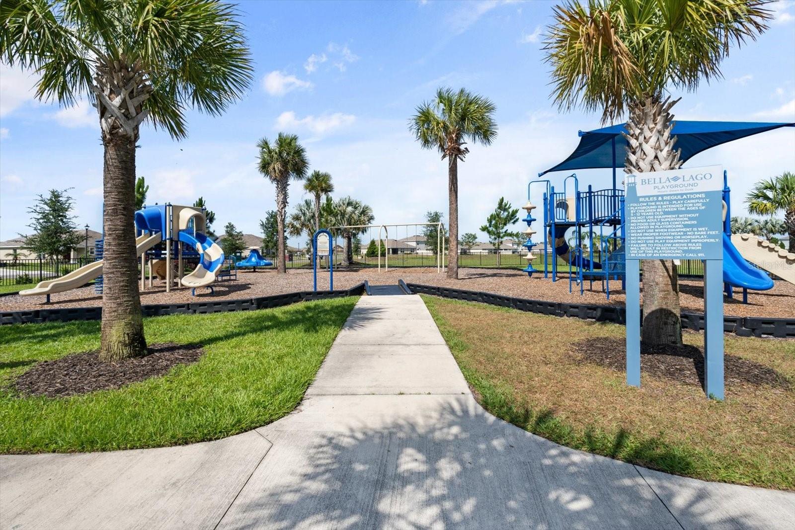 BELLA LAGO - Residential