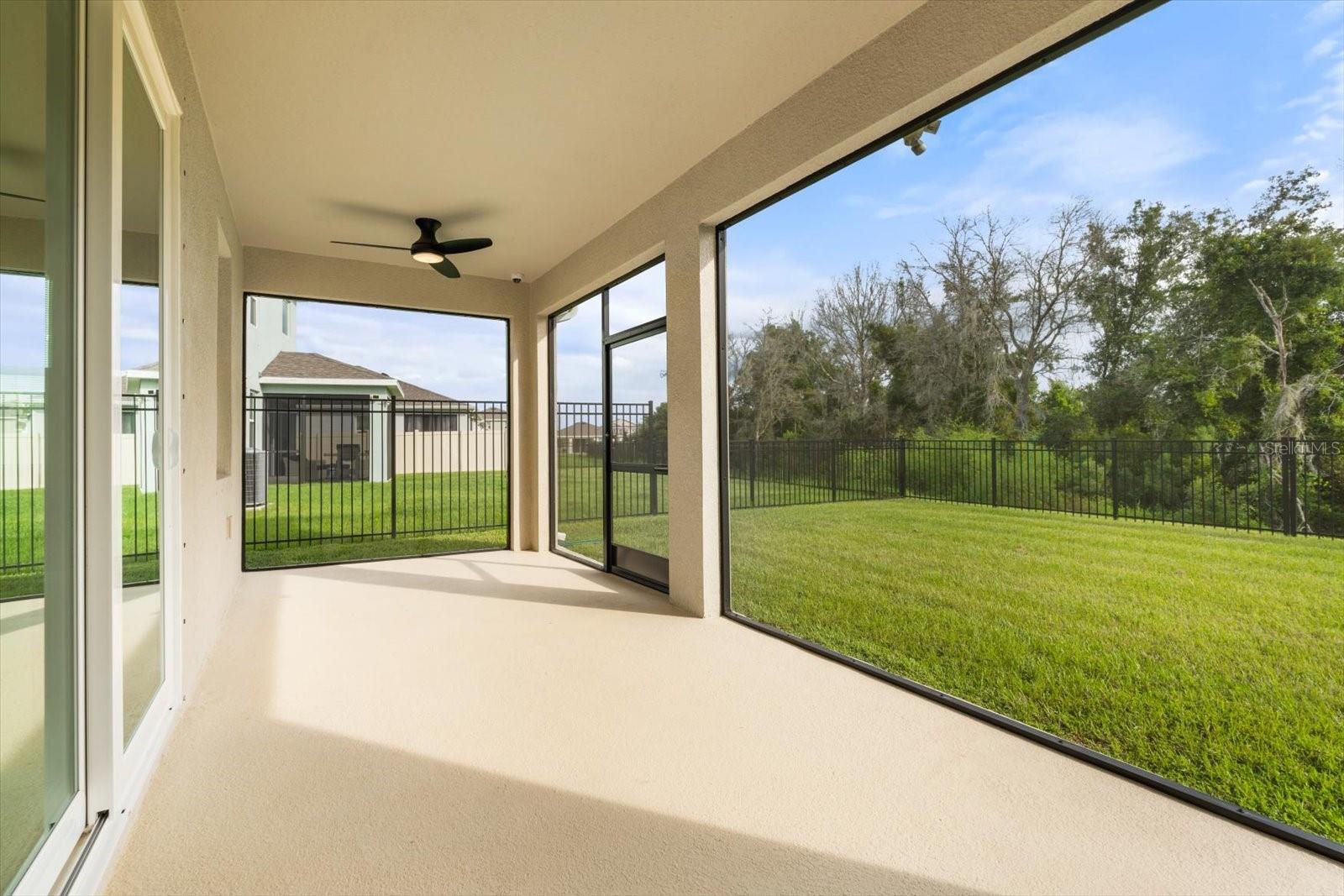 BELLA LAGO - Residential