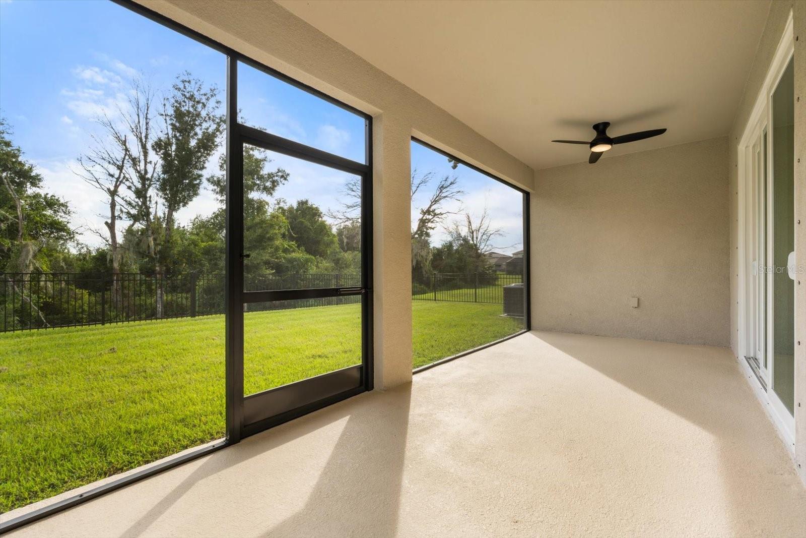 BELLA LAGO - Residential