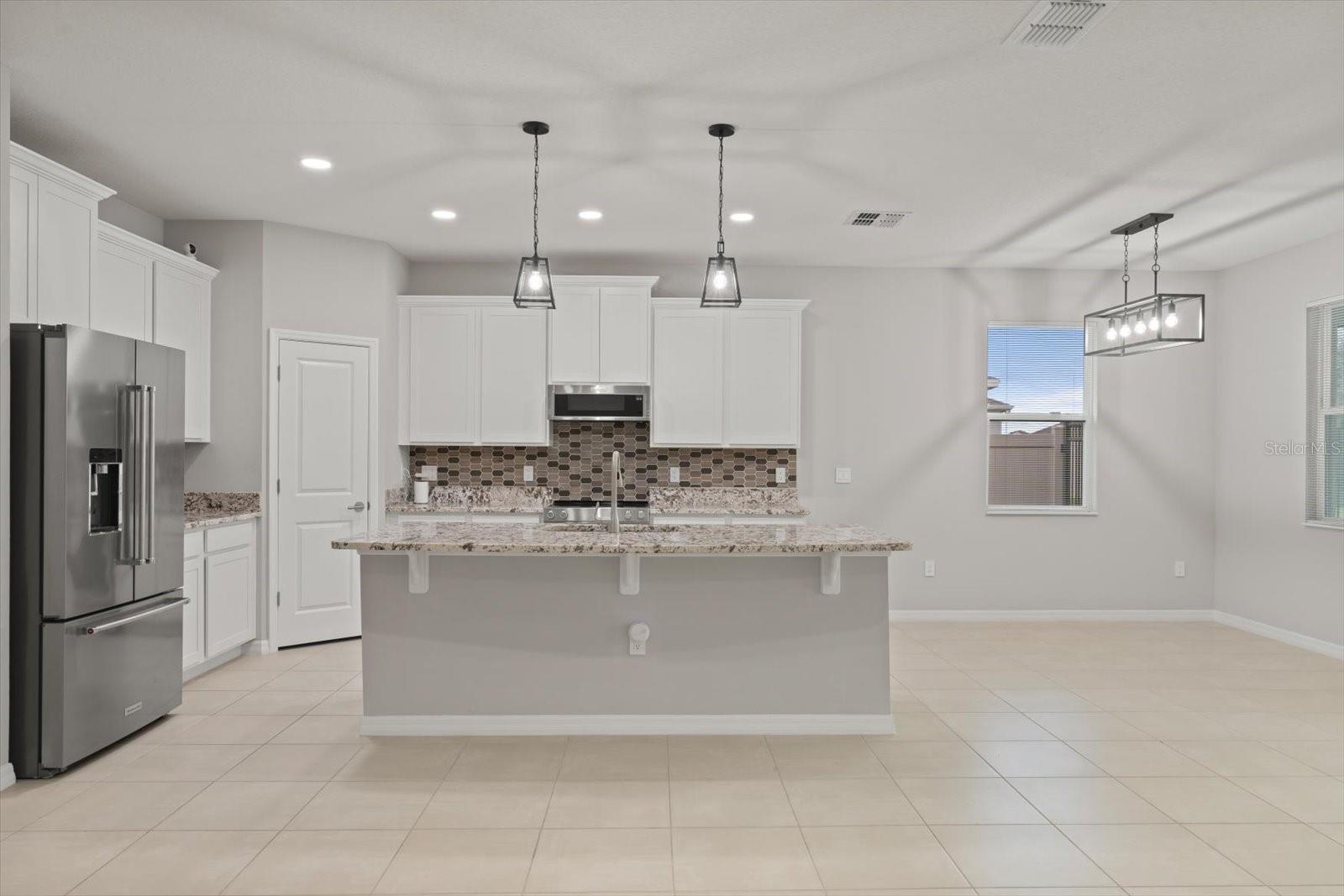 BELLA LAGO - Residential