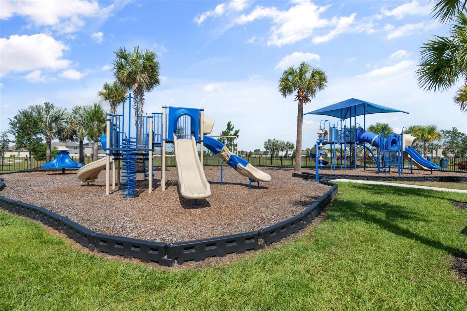 BELLA LAGO - Residential