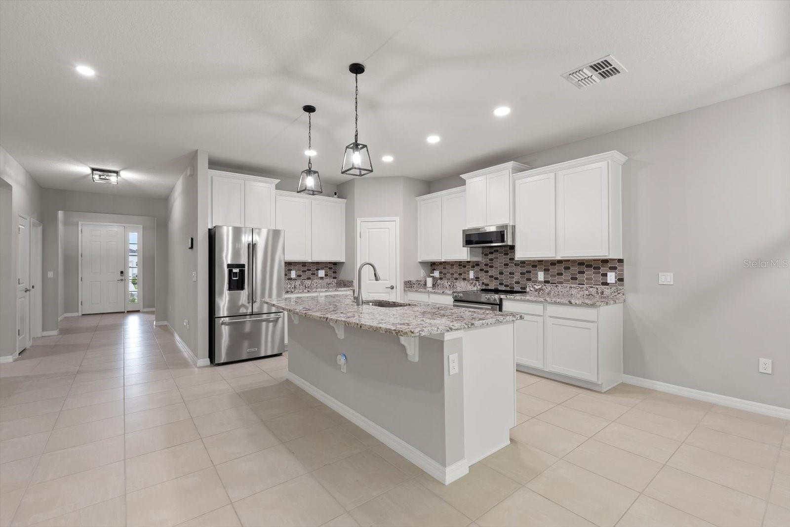 BELLA LAGO - Residential