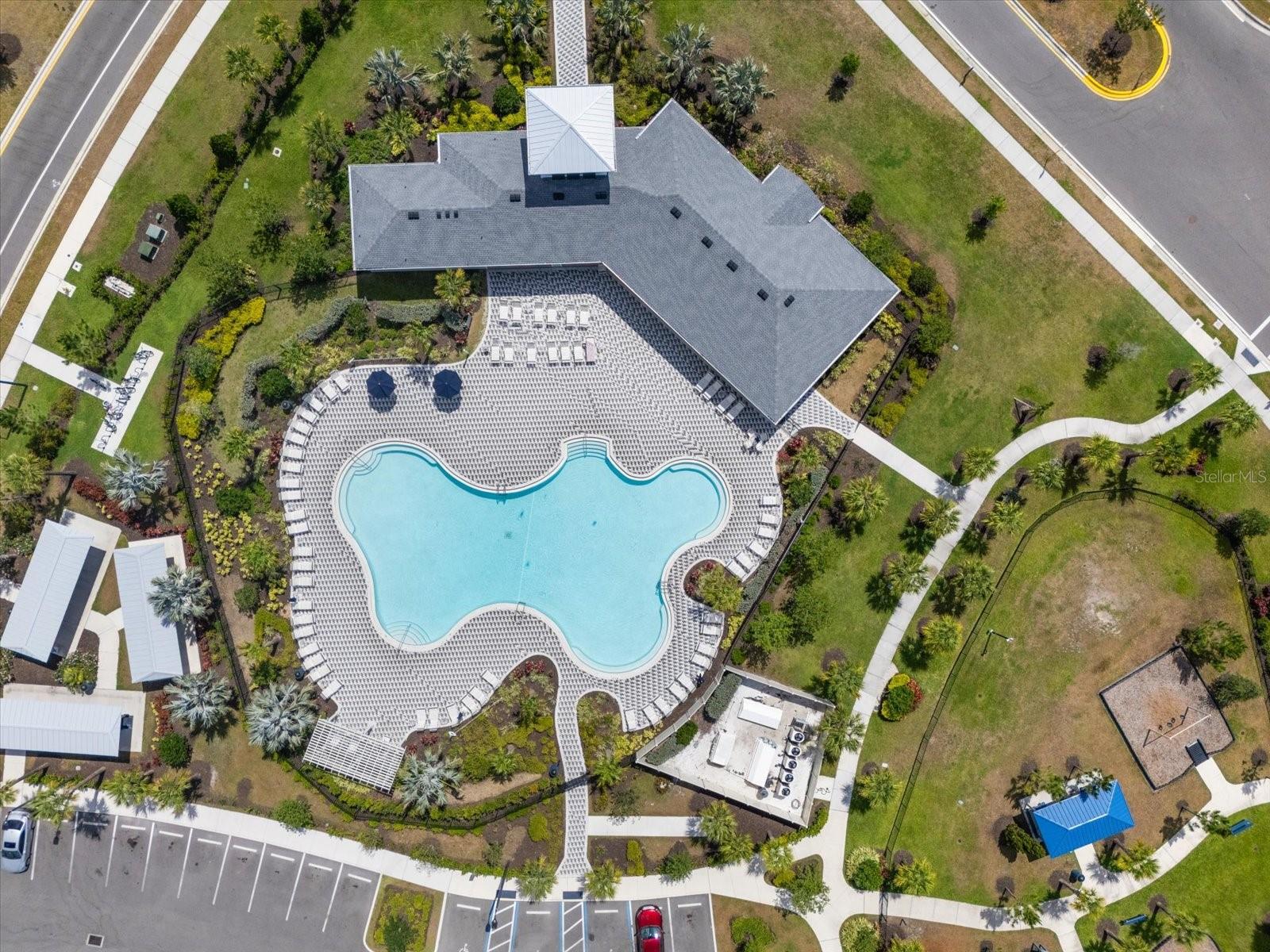 BELLA LAGO - Residential