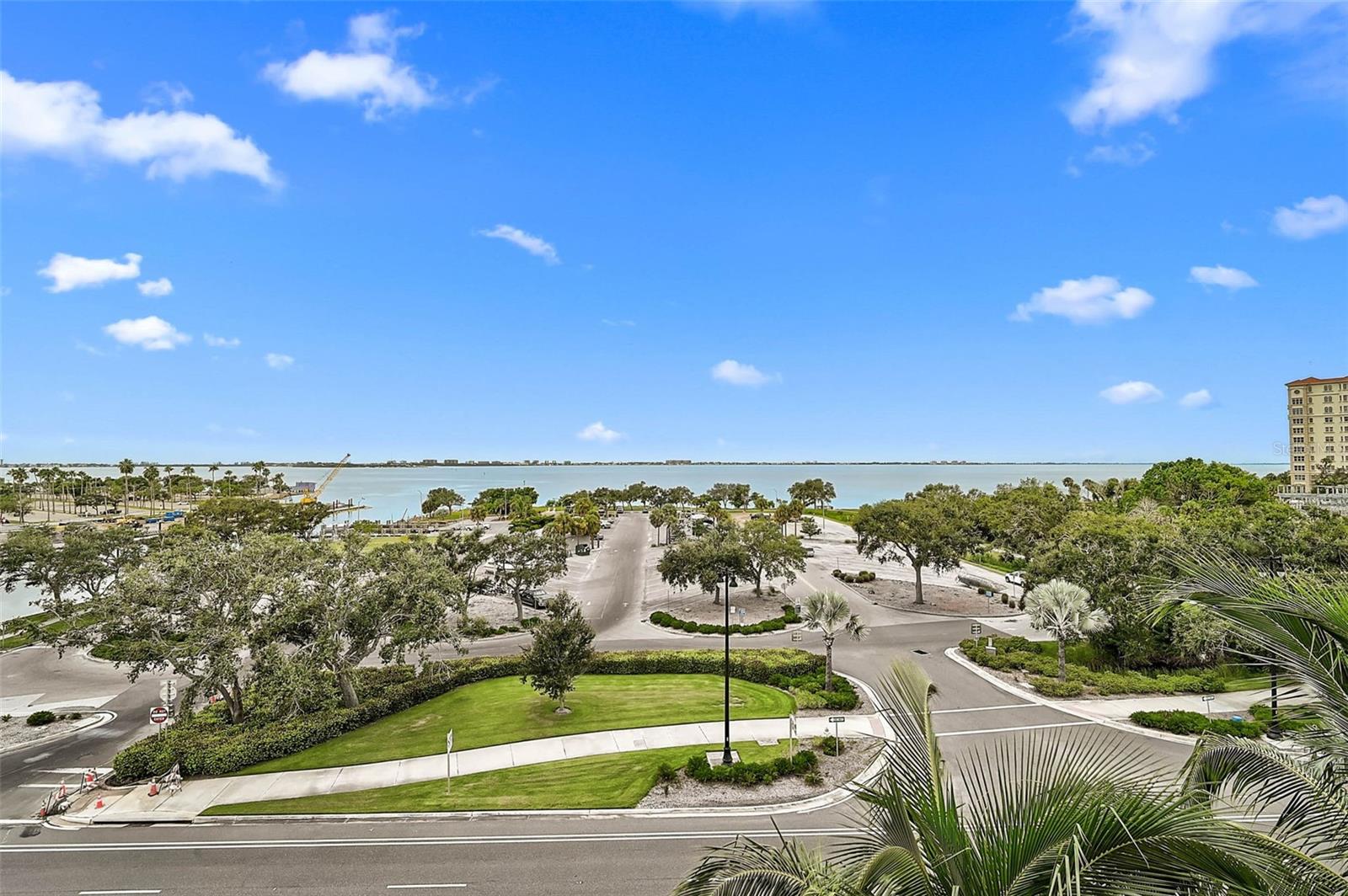 1064 N TAMIAMI TRAIL 1519