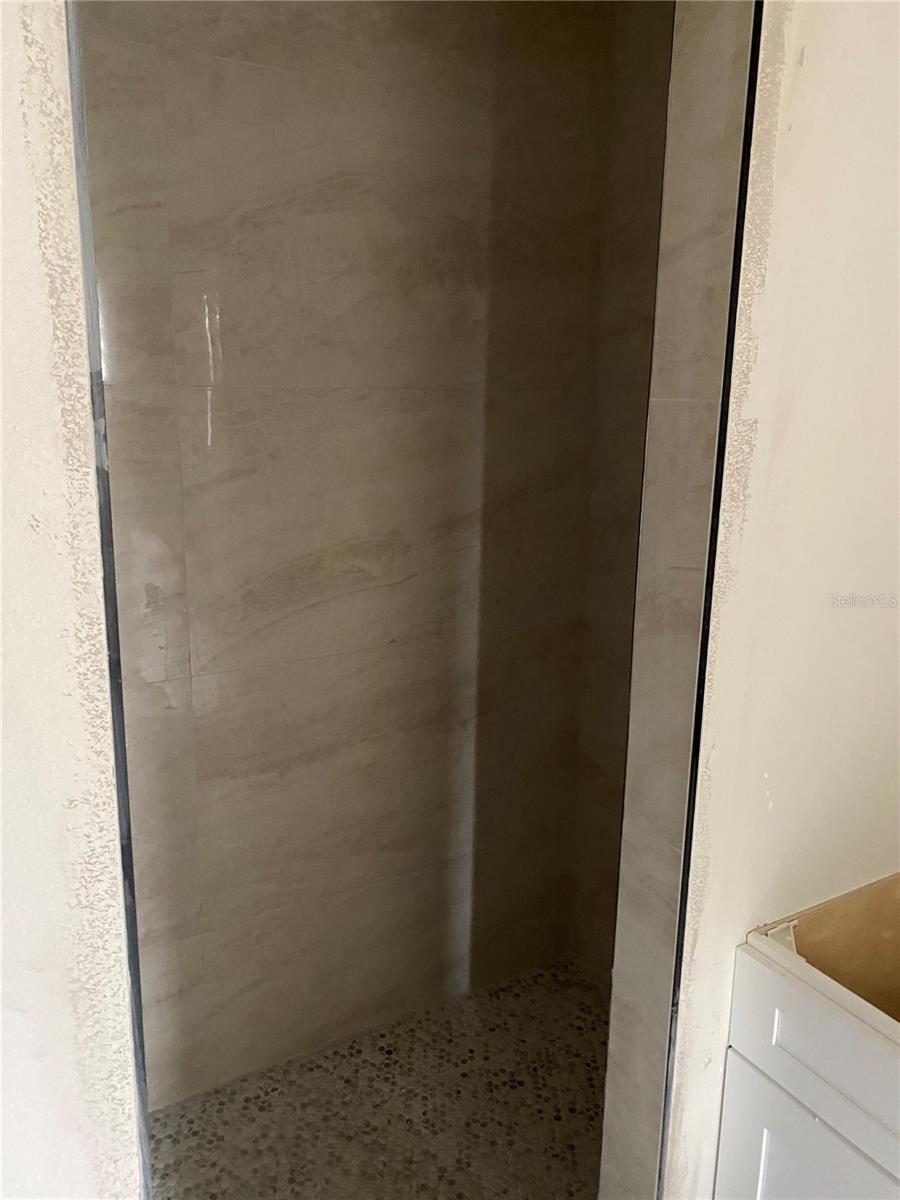 TREE TOPS AT RANGER POINT - Residential