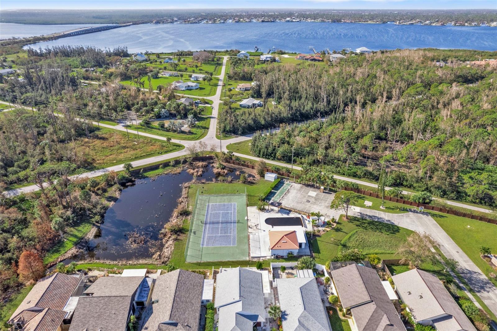 TREE TOPS AT RANGER POINT - Residential