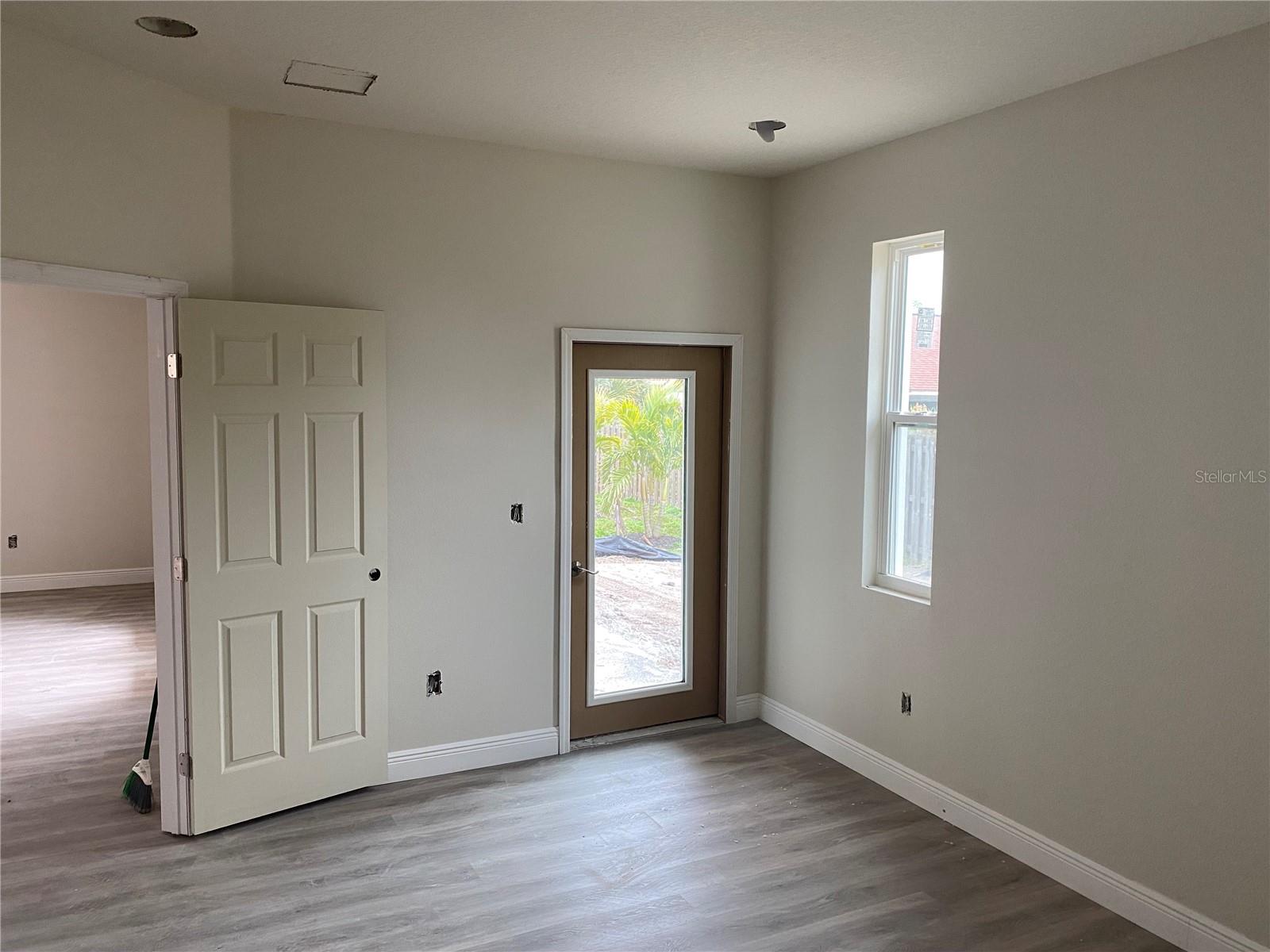 TREE TOPS AT RANGER POINT - Residential