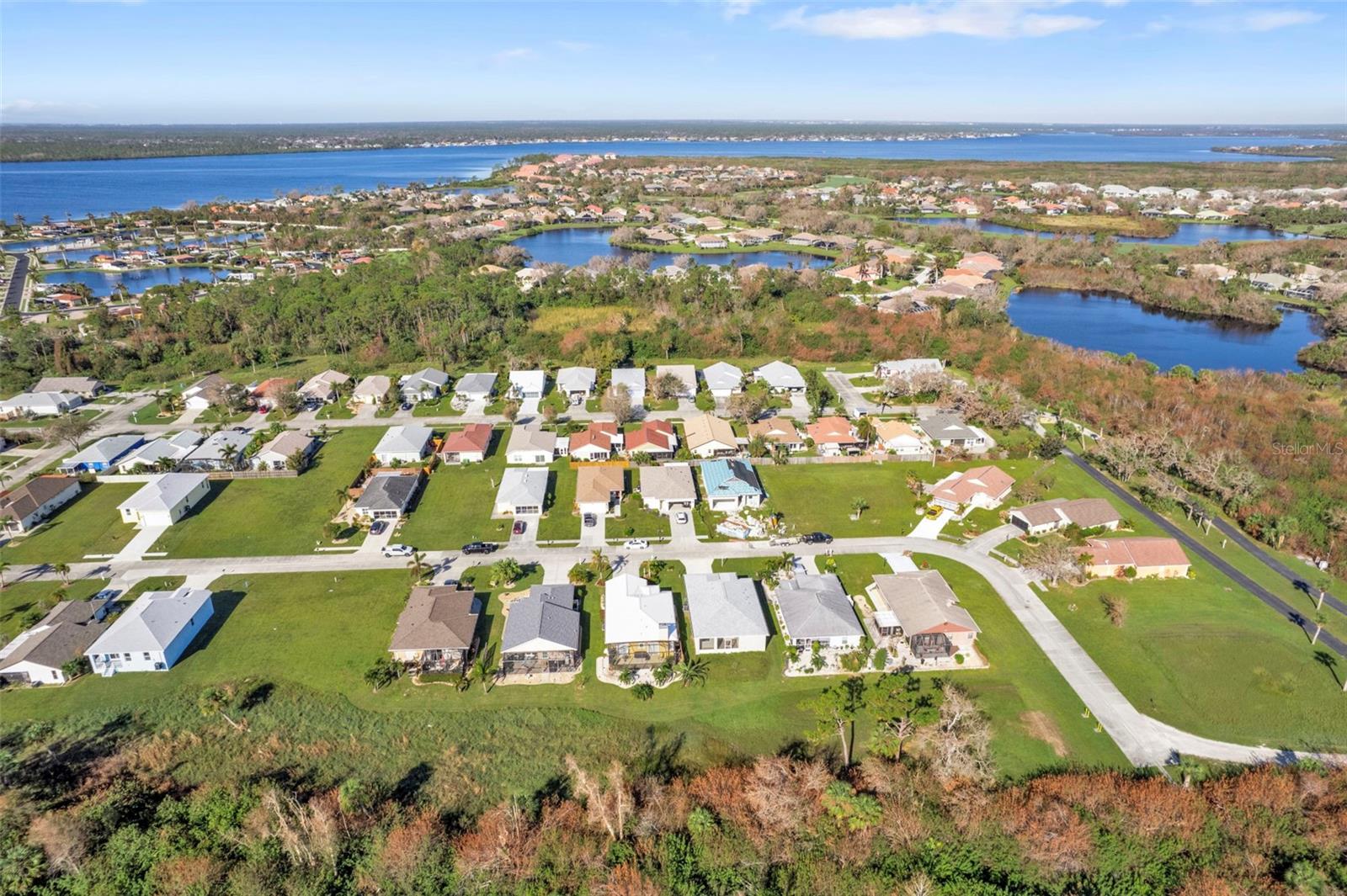 TREE TOPS AT RANGER POINT - Residential