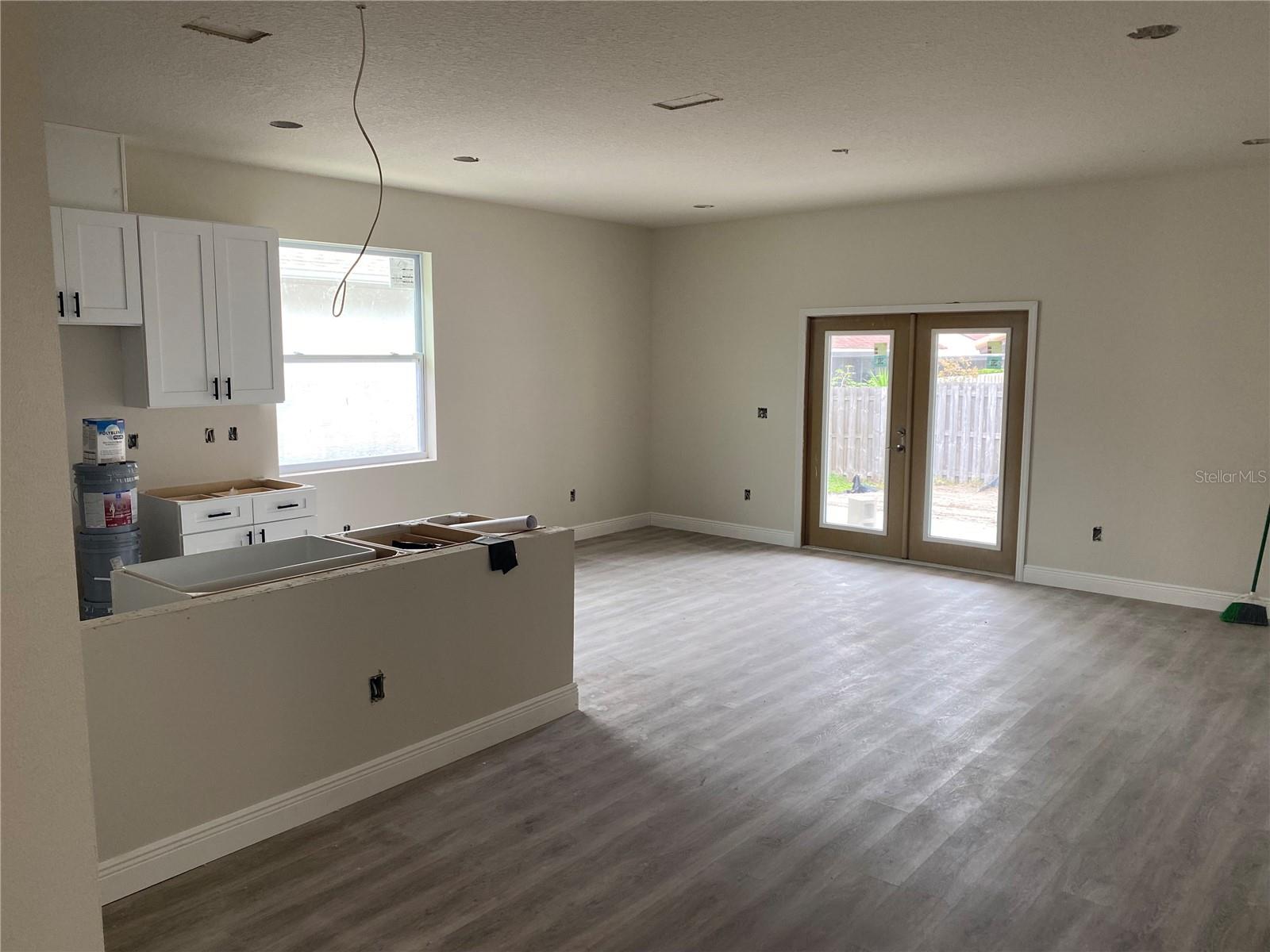 TREE TOPS AT RANGER POINT - Residential