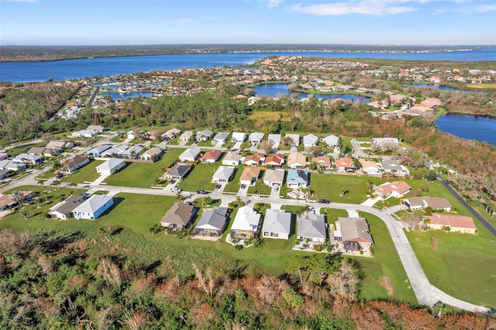 TREE TOPS AT RANGER POINT - Residential