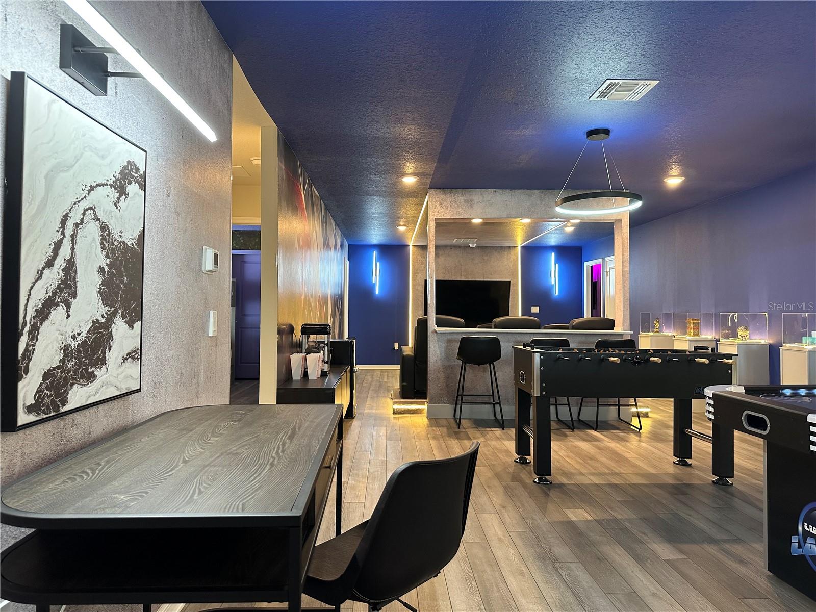 WINDSOR ISLAND RESIDENCE PH 3 - Residential