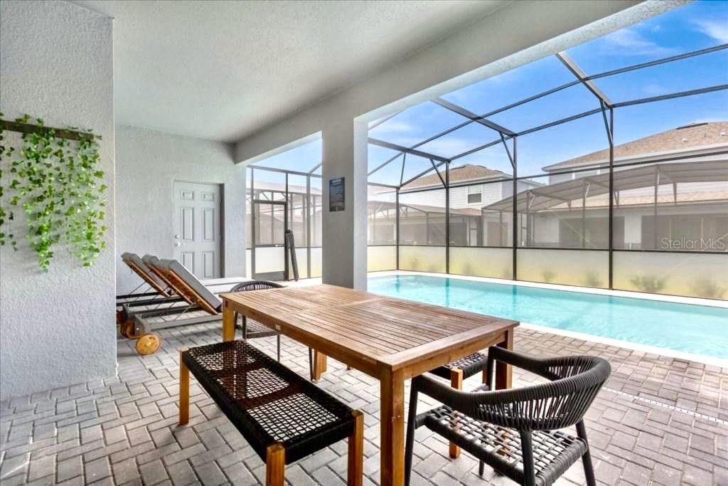 WINDSOR ISLAND RESIDENCE PH 3 - Residential