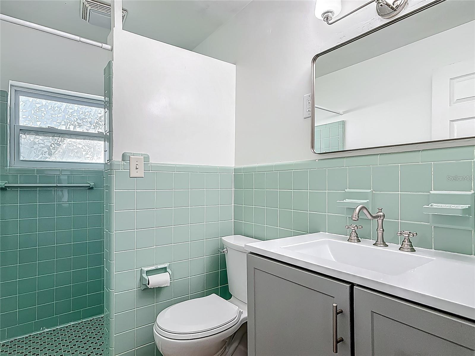 LASBURYS ADD SUNSET TERRACE - Residential