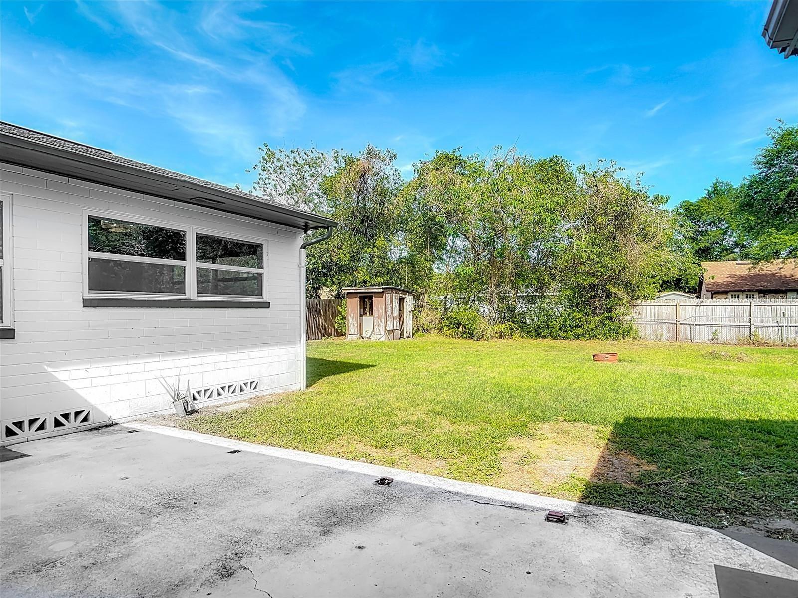 LASBURYS ADD SUNSET TERRACE - Residential