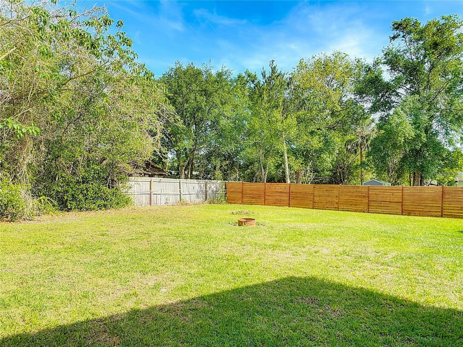 LASBURYS ADD SUNSET TERRACE - Residential