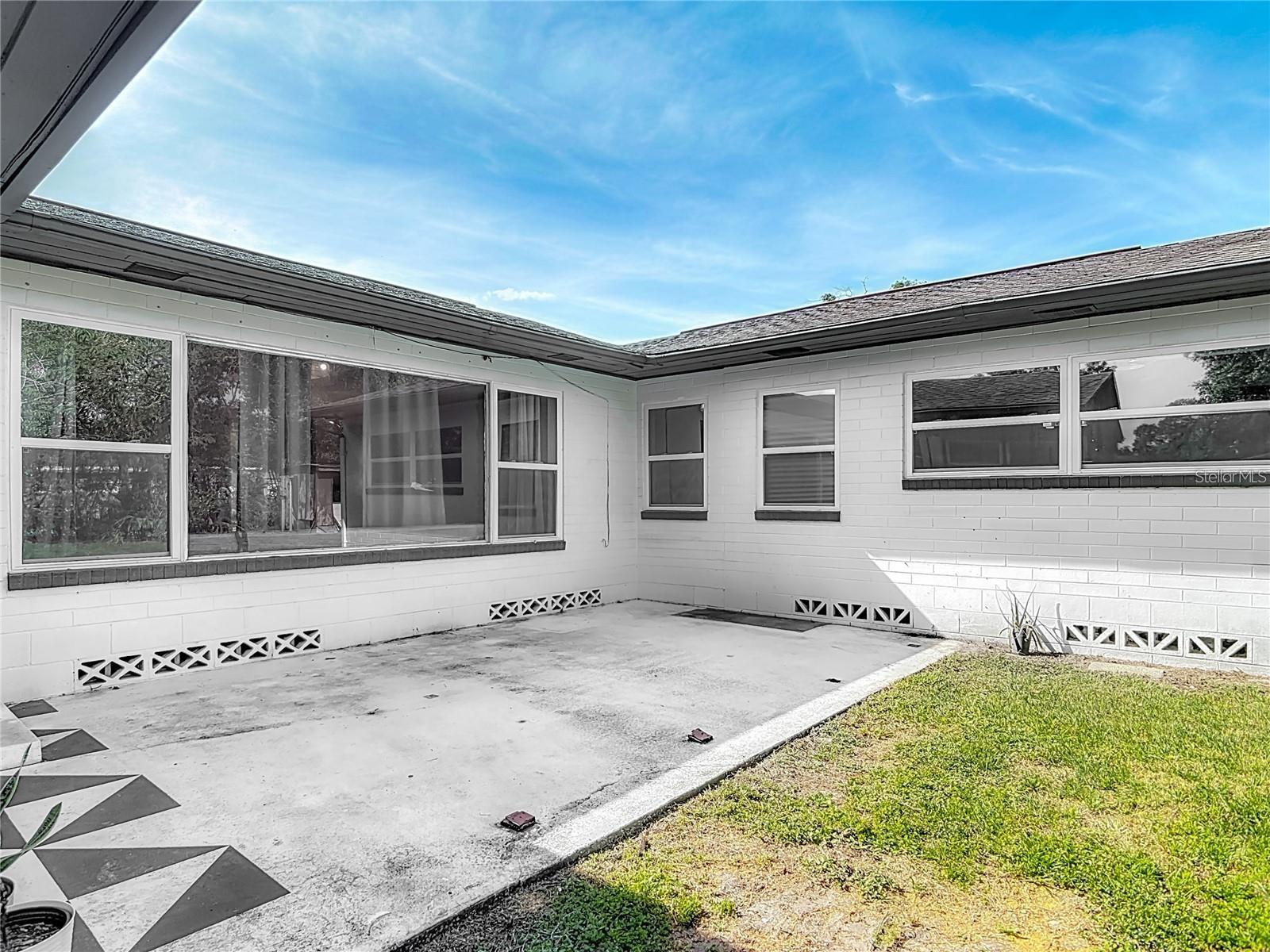 LASBURYS ADD SUNSET TERRACE - Residential