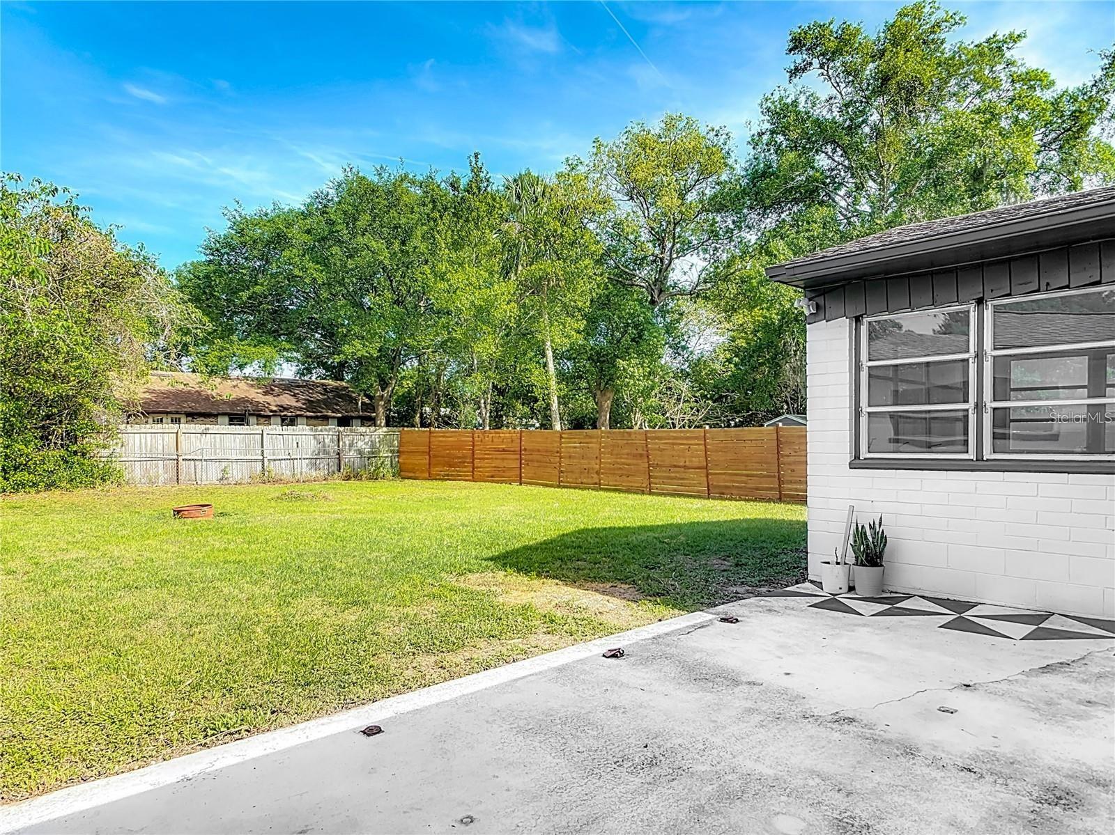 LASBURYS ADD SUNSET TERRACE - Residential