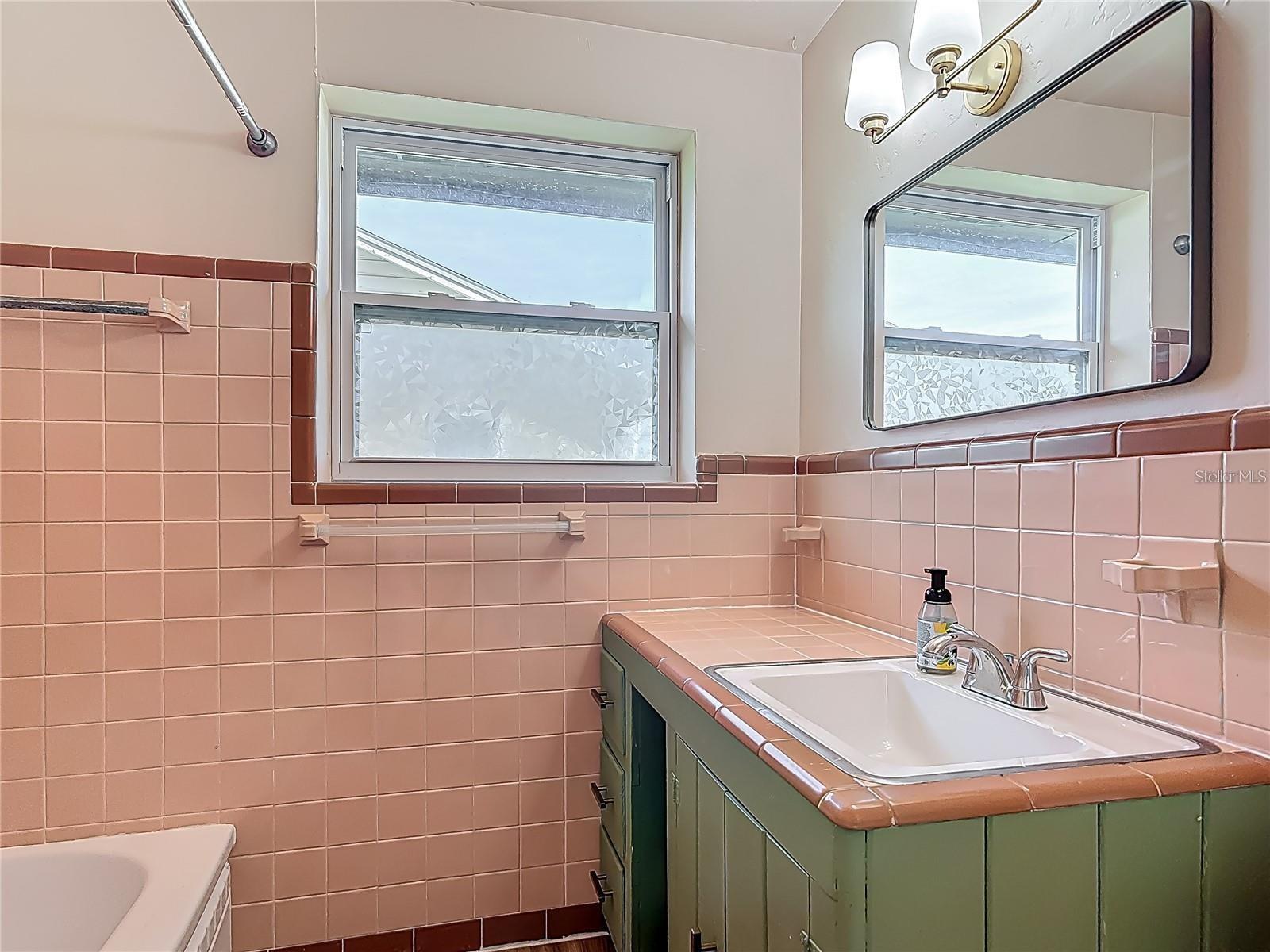 LASBURYS ADD SUNSET TERRACE - Residential