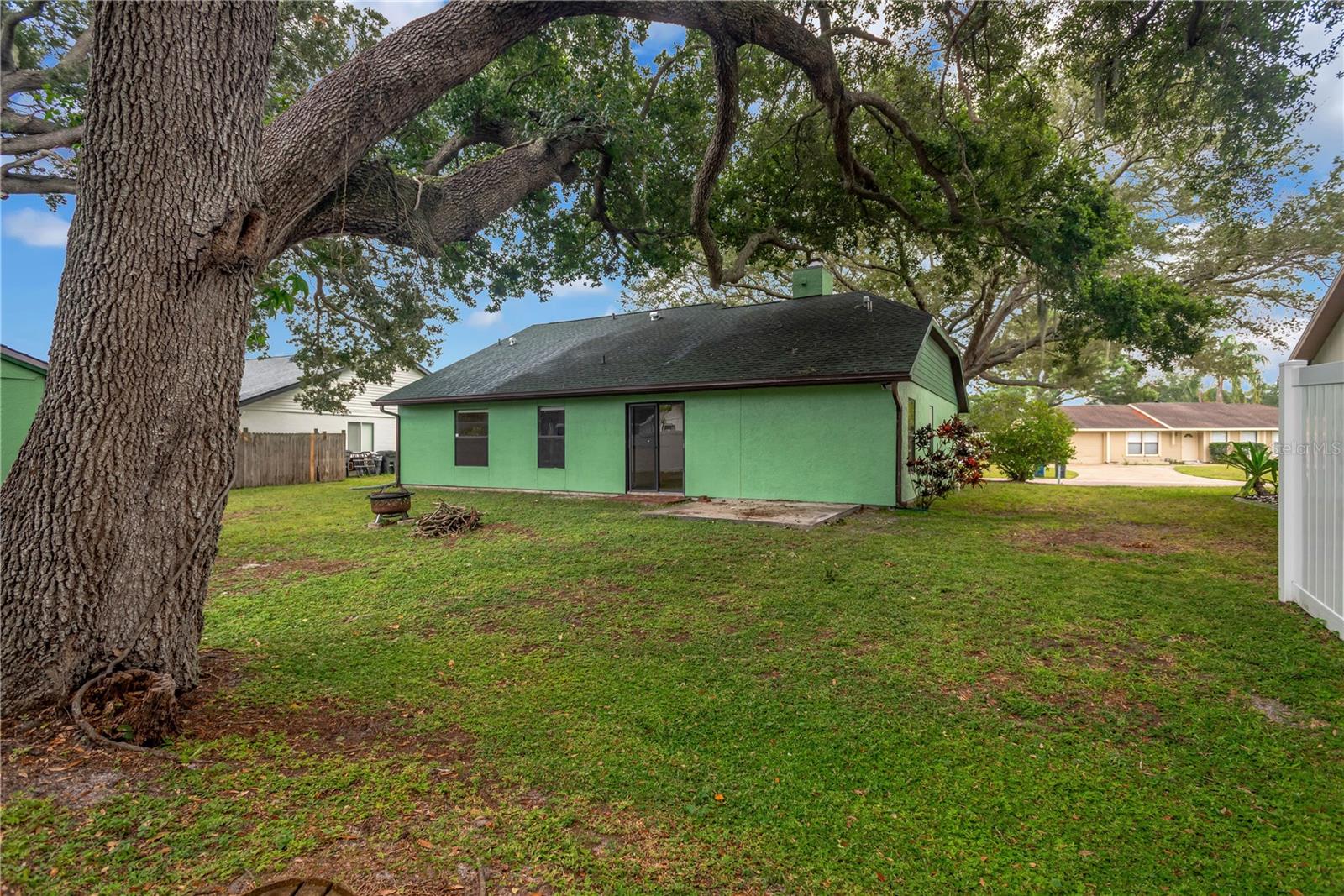 5546 34TH COURT E