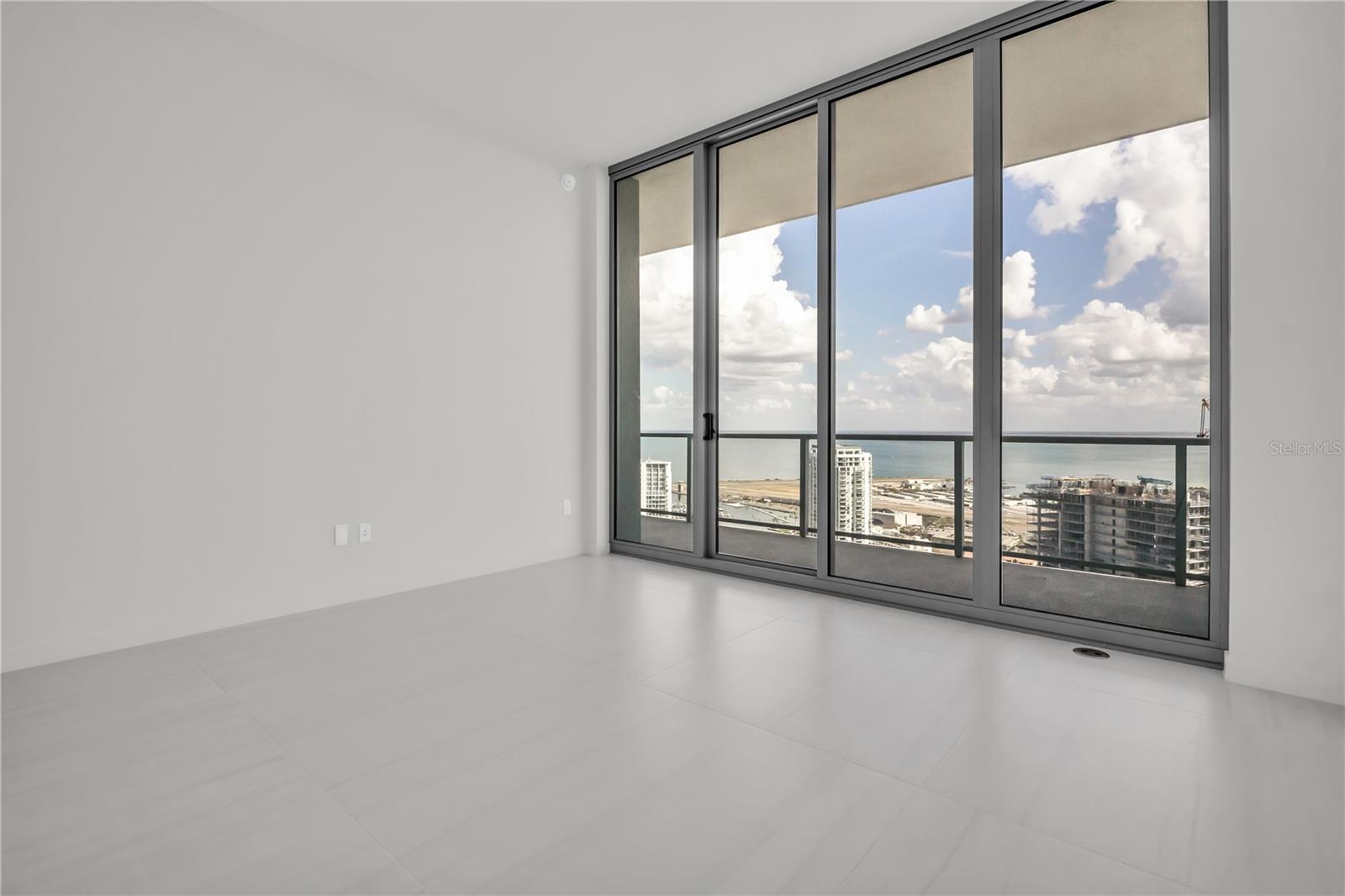 400 CENTRAL - Residential