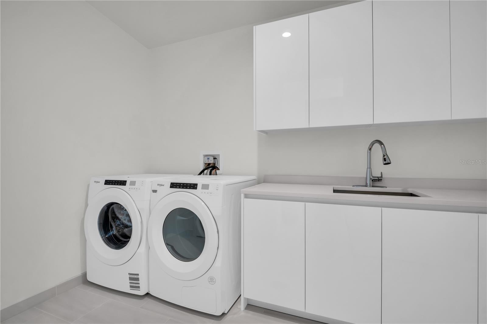 400 CENTRAL - Residential