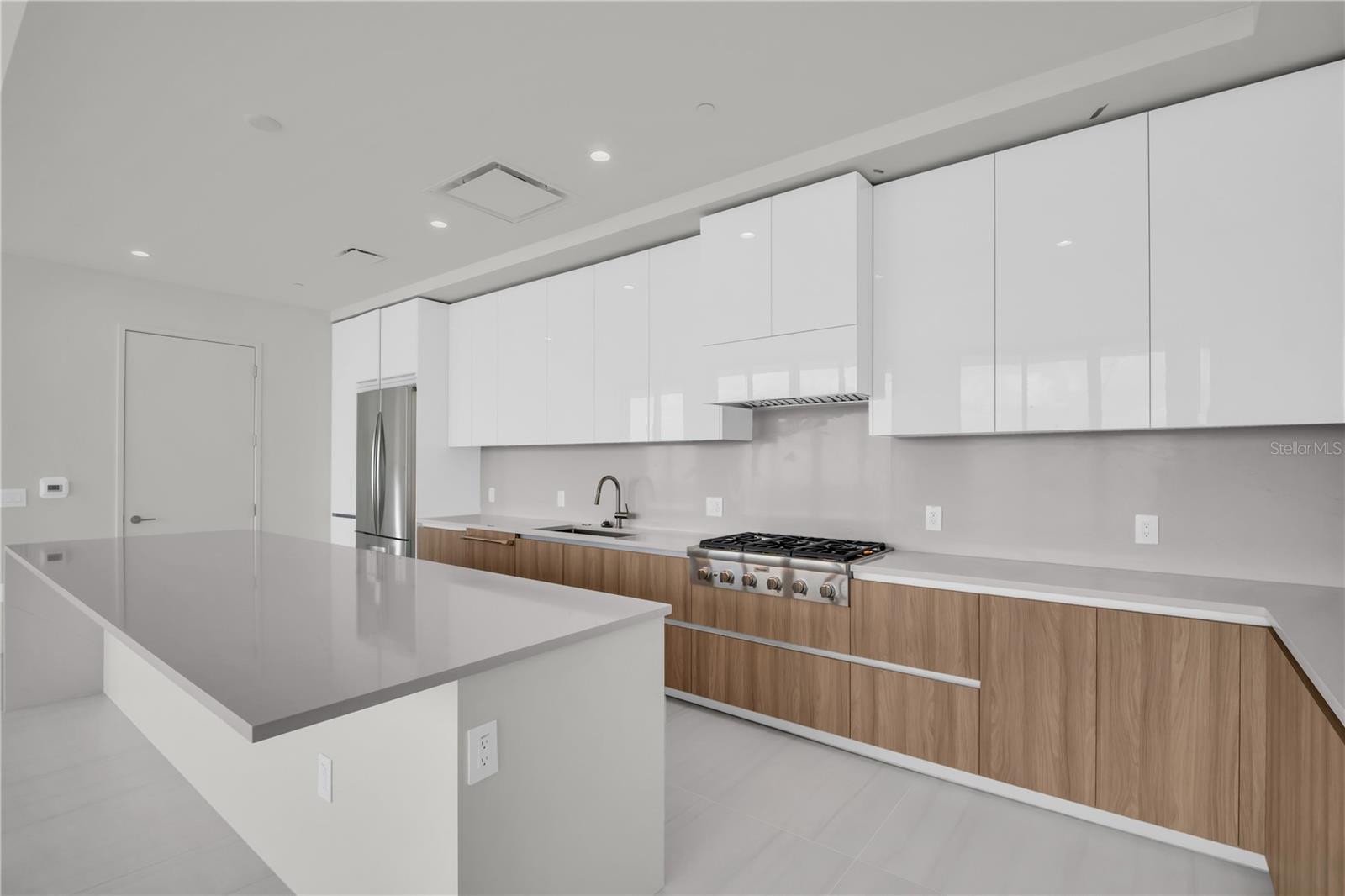 400 CENTRAL - Residential