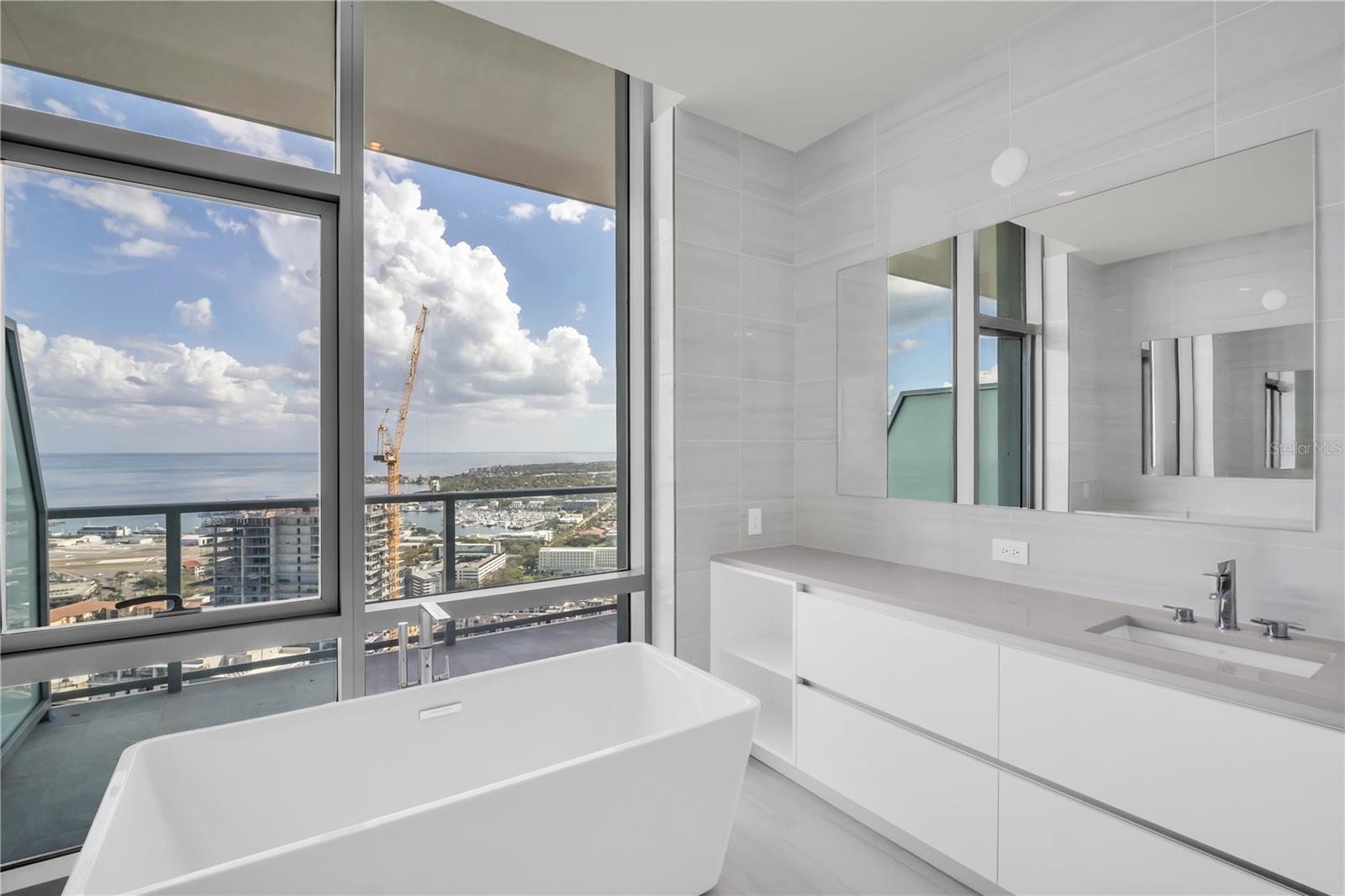 400 CENTRAL - Residential