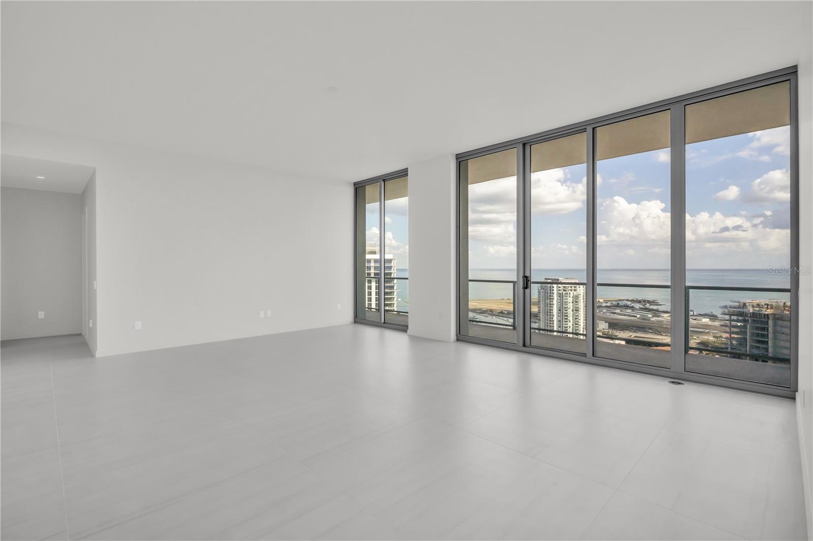 400 CENTRAL - Residential