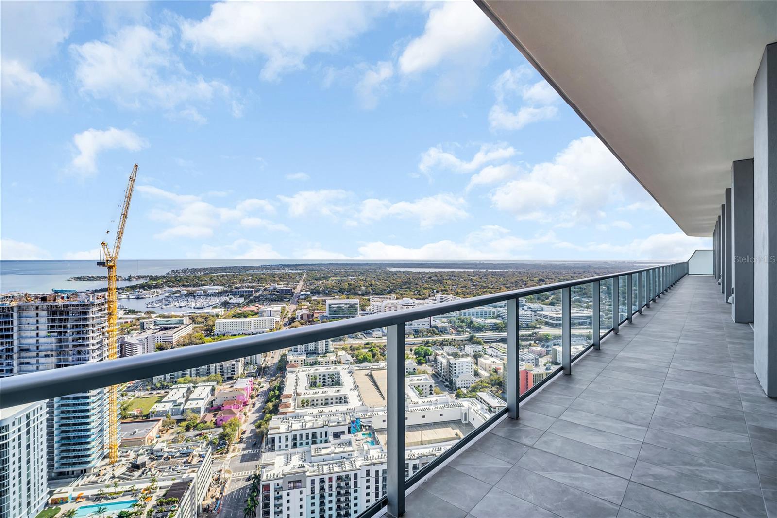 400 CENTRAL - Residential