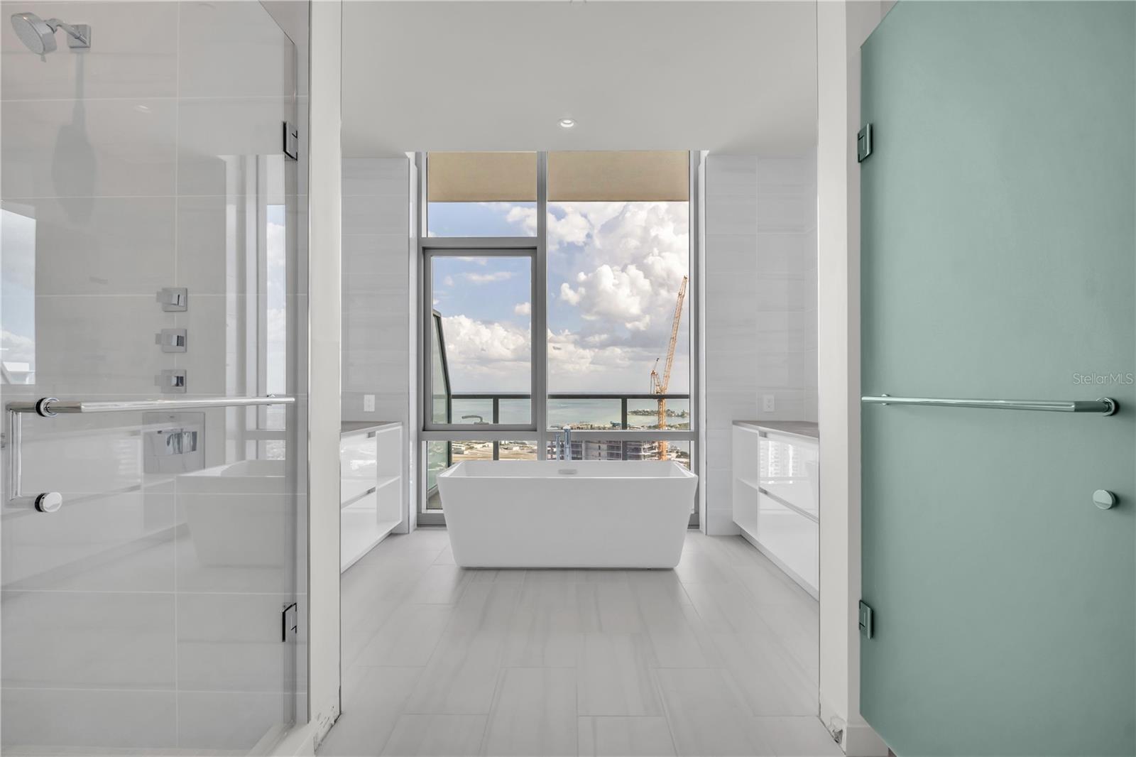 400 CENTRAL - Residential