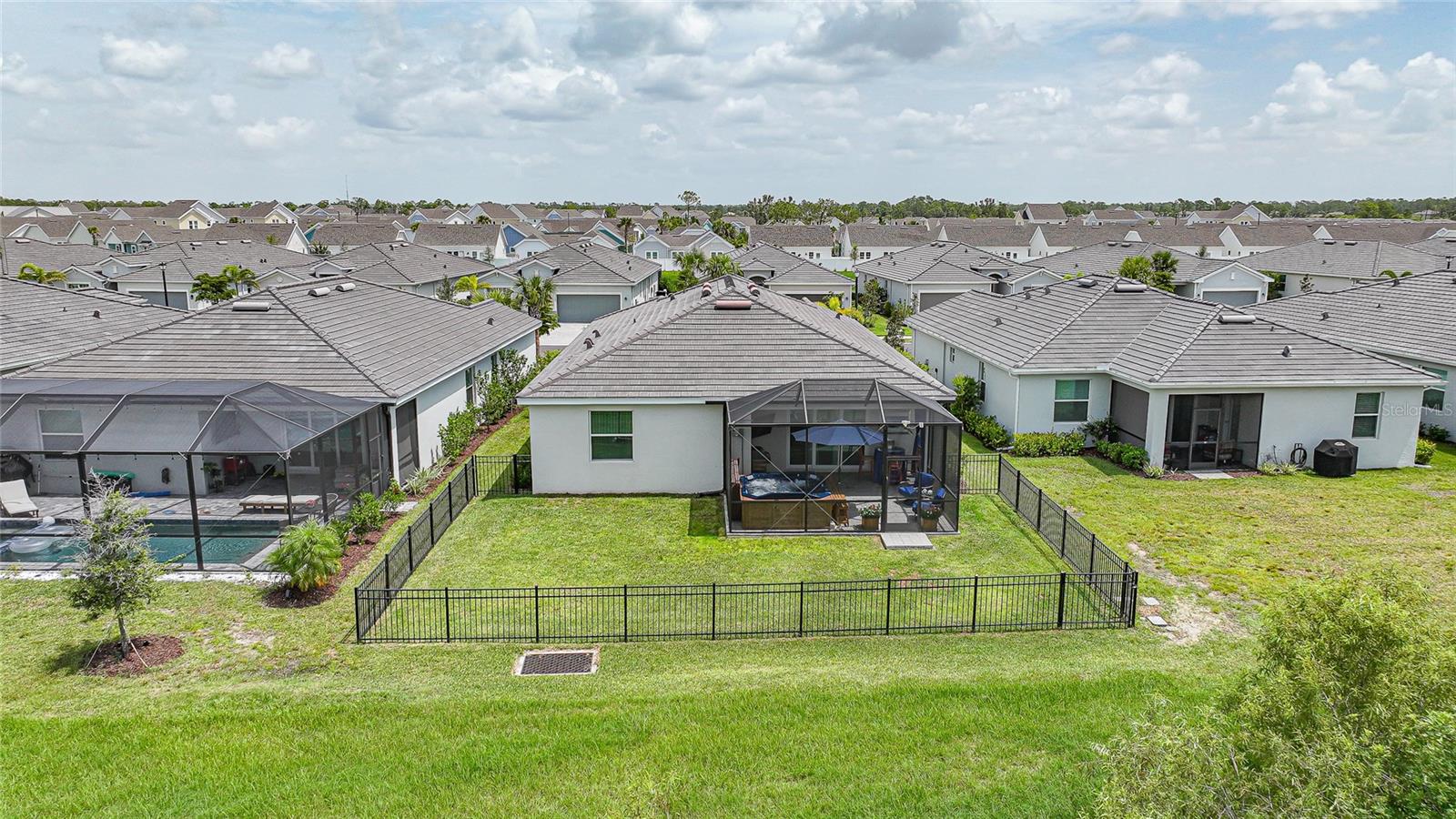 ANTIGUA/WELLEN PARK - Residential