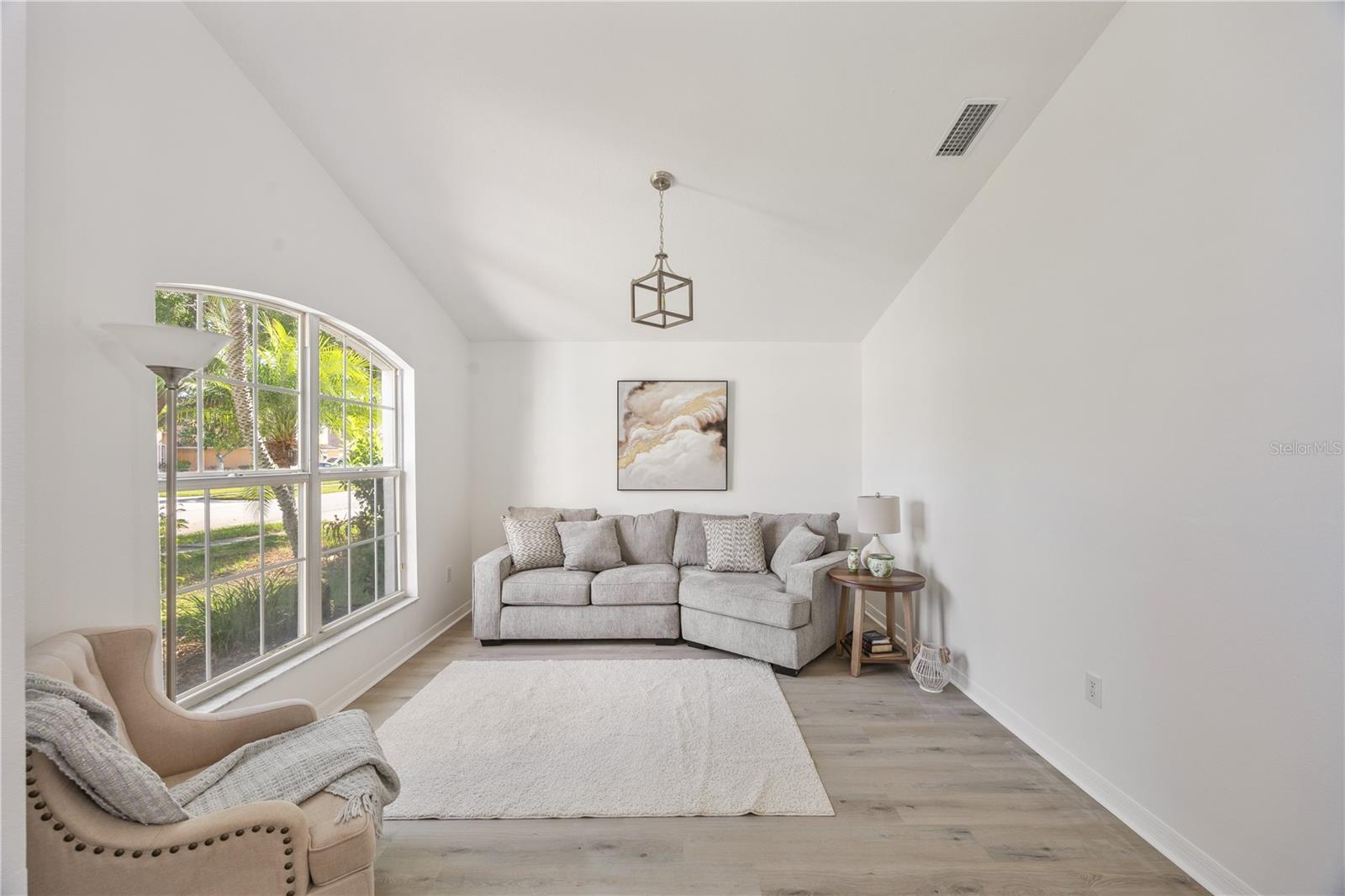 7001 COHASSET CIRCLE