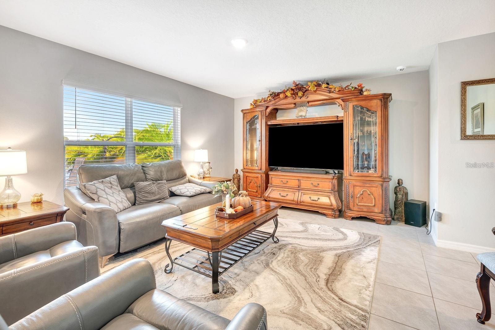 EVERGREEN PH I - Residential Lease