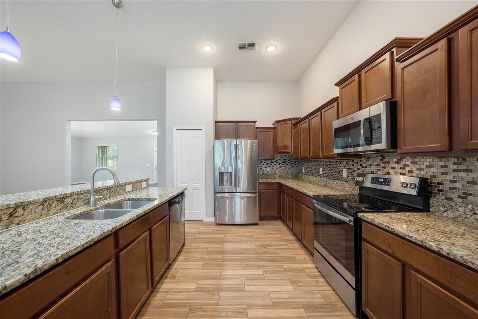 12117 STREAMBED DR